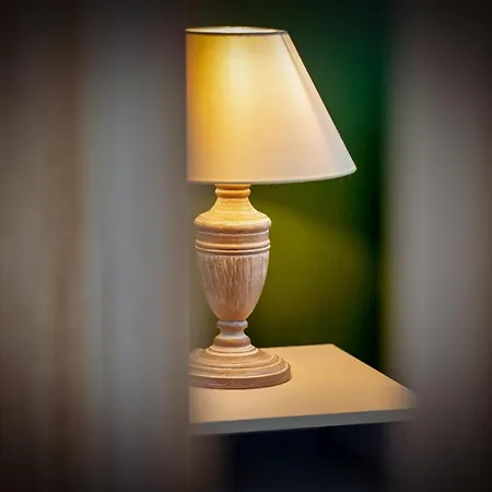 Saint Maur F2 Beau Entier *